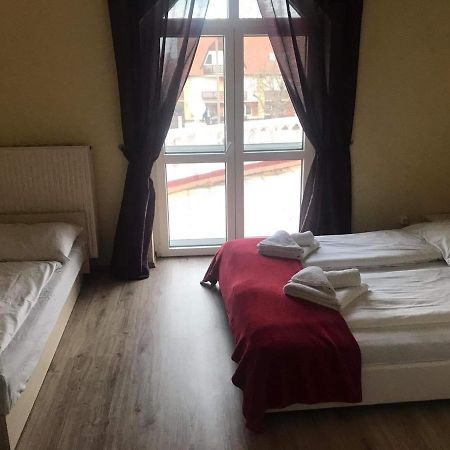 バラトンレッレ Y Panzio Bed & Breakfast エクステリア 写真